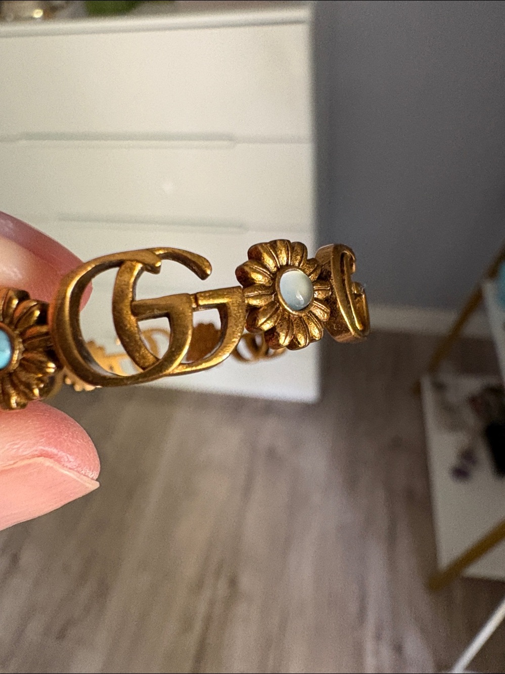 Gucci Old Gold Tone GG Daisy Bracelet with Pink and Turquoise Enamel Accents - Picture 6 of 9